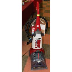 DIRT DEVIL JAQUAR DELUXE CARPET SHAMPOOER