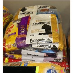 LARGE PALLET WITH APPROXIMATELY 50 BAGS OF PET