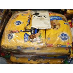 LARGE PALLET WITH APPROXIMATELY 50 BAGS OF PET