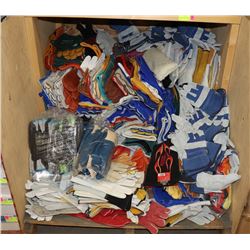 PALLET WITH 100'S OF WORK GLOVES