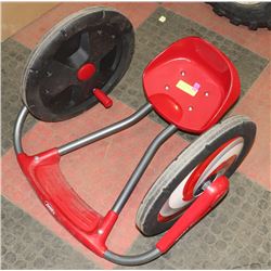 RADIO FLYER CYCLONE RIDE ON- ARM POWERED