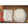 Image 1 : FLAT WITH ENTIRELY WHITE DISHES / SERVING PIECES
