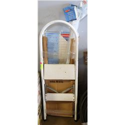 LEFT OVER OF 12" RUBBERMAID SHELVING SYSTEM AND