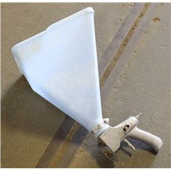 2 GAL STIPPLE HOPPER WITH GUN BY SUPER PRO