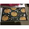 Image 1 : Glitter Pumpkin Rubber Doormat (18" x 30")