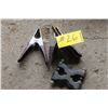 Image 1 : 3 CLAMPS & RIVETER