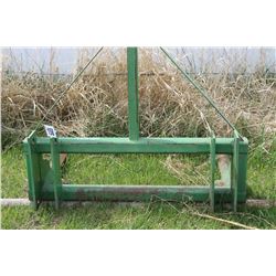2 PRONG BALE FORK FOR JOHN DEERE 2140 (146 LOADER)