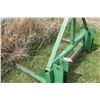 Image 2 : 2 PRONG BALE FORK FOR JOHN DEERE 2140 (146 LOADER)