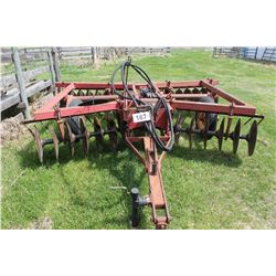 APPROX. 11' MASSEY FERGUSON TANDEM DISC C/W RAM