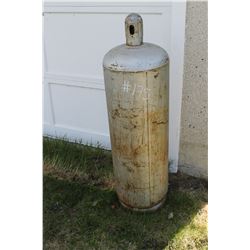 100 LB PROPANE BOTTLE (SOME PROPANE)