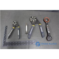(2) Mastercraft Bionic Wrenches & B&D Combo Ratchet Wrench