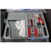 Image 2 : Tool Set in Case, Tow Rope and Empty Case