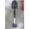 Image 4 : (2) Mini Spades and Plastic Shovel