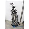Image 2 : **Calloway Golf Bag, Assorted Golf Clubs