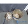 Image 8 : (4) Assorted Household Tins