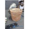 Image 4 : Lawn Ornaments and Dog Planter