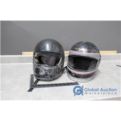 (2) Motorcycle Helmets (Dot & Shoei)