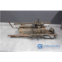 Commercial Walter Original Gloriosa Kudumismasin (Estonian For Knitting Machine)