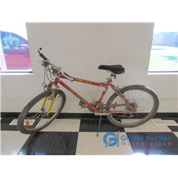 26  Mens CCM Heat Mountain Bike, Red