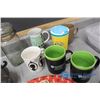 Image 9 : Assorted Kitchenware