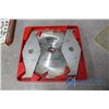 Image 4 : Assortment of 7" Saw Blades & Craftsmen Molding Set