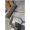 Image 2 : **Gravel Rake & Weeding Hoe