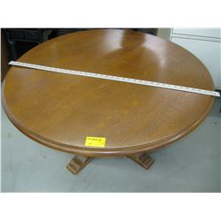 ROUND OAK COFFEE TABLE