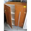 Image 1 : 2 DOOR WOODEN CABINET