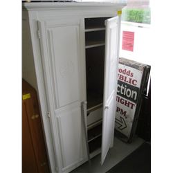 WHITE 2 DOOR CABINET