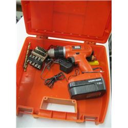 B&D 18 VOLT CORDLESS DRILL