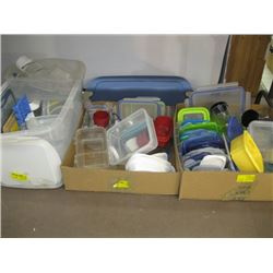 LARGE LOT OF PLASTIC CONTAINERS