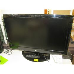 LG LED 37  FLATSCREEN TV WITH REMOTE