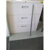 Image 1 : 3 DRAWER LATERAL FILING CABINET