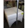 Image 1 : WHITE UPHOLSTERED FOOT STOOL