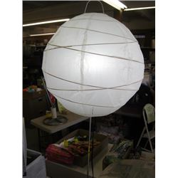 ROUND WHITE PAPER SHADE LAMP