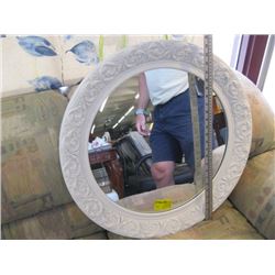 ROUND WHITE FRAMED MIRROR