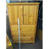 Image 1 : PINE DRESSER