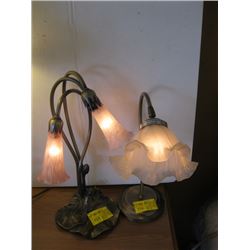 2 SMALL LAMPS (1 WITH MISSING SHADE)