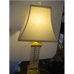 GOLD/GLASS LAMP