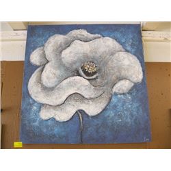 LARGE PICTURE OF "BLUE & WHITE FLOWER" .