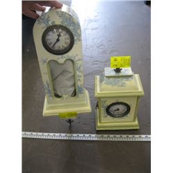 PAIR OF MATCHING CLOCKS