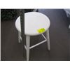 Image 1 : SMALL WHITE STOOL