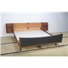 Image 1 : Hans J. Wegner Bed