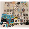 Image 1 : Batman Pin Backs & Coins  (119158)