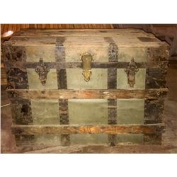 Antique Drucker Steamer Trunk  (108325)