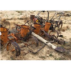 Antique Farm Plow/Planter  (120112)