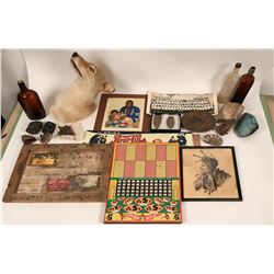 Antiques and Collectibles Lot  (116724)