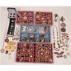 Costume Jewelry   (119024)