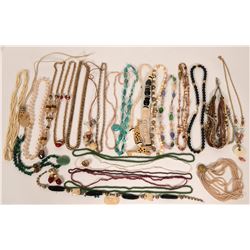 Costume Jewelry - Necklaces  (119023)