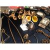Image 4 : Junk Jewelry and Jewelry Repair Lot - Over 200 pieces  (116157)